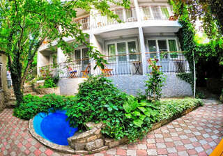 Гостевой дом Казантипс Щёлкино Двухместный номер с 1 кроватью или 2 отдельными кроватями и балконом-2