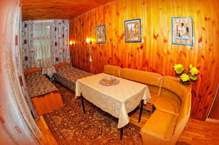 Гостевой дом Казантипс Щёлкино Двухкомнатный домик с террасой-4